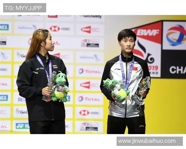 重庆羽毛球队中路突破分析与战术反思探讨